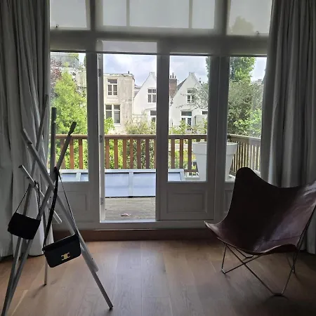 別荘 Town House In Museum Quarter