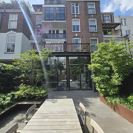 Town House In Museum Quarter 別荘 *