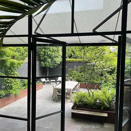 Town House In Museum Quarter 別荘 *
